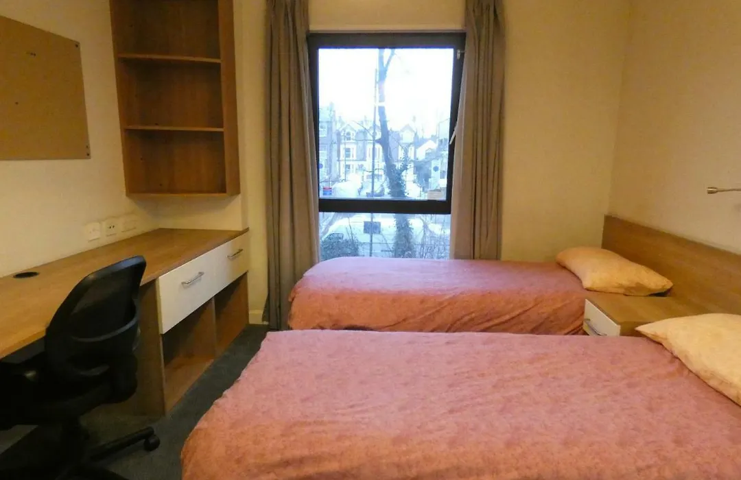 Newington Court-1