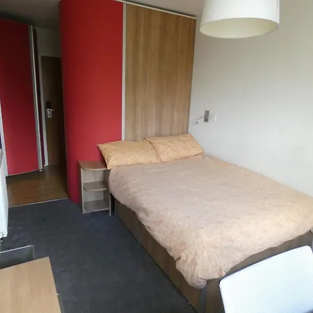 Newington Court-2